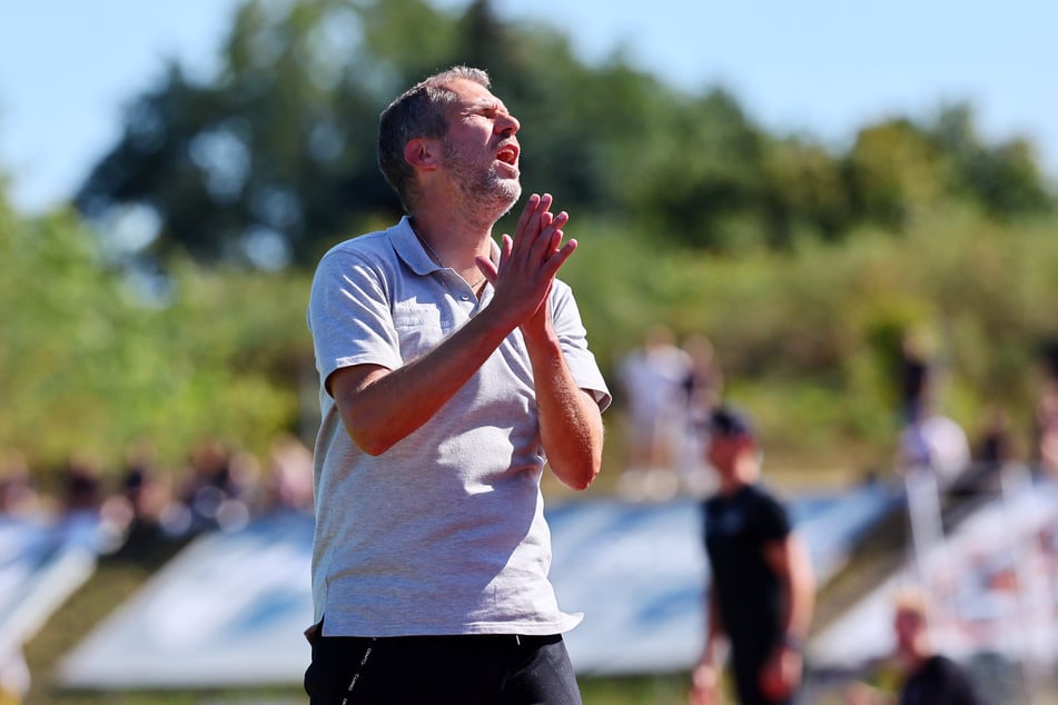 Lok Leipzigs Trainer Jochen Seitz (48) war nach dem Spiel beim FC Eilenburg nicht zufrieden.
