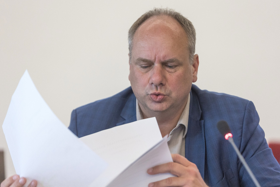 OB Dirk Hilbert (51, FDP) schickte den Fragenkatalog unbeantwortet zurück.