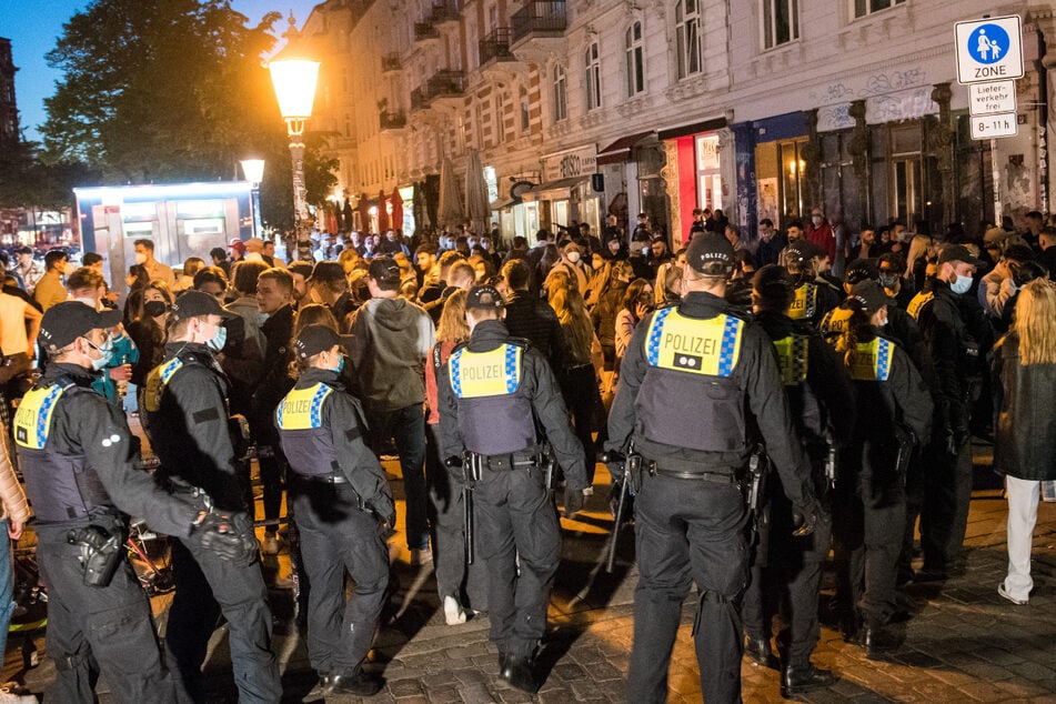 Die Polizei musste am vergangenen Wochenende im Schanzenviertel hart durchgreifen.