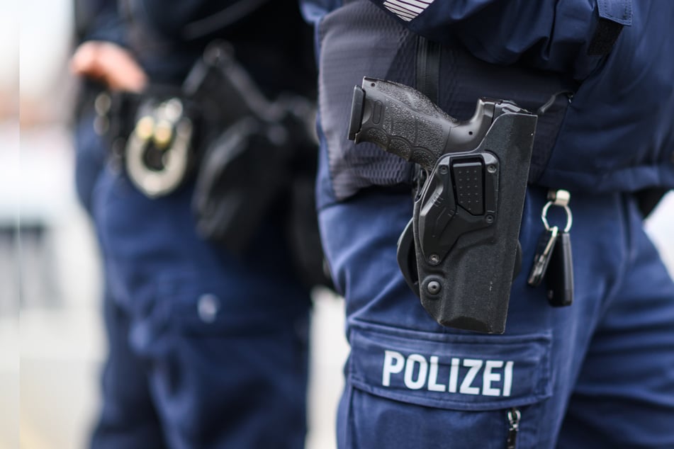 Auch Frauen und Jugendliche verletzt: Mann (32) terrorisiert Bevölkerung, Opfer flüchten in Keller