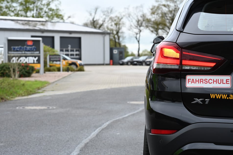 In Sachsen-Anhalt scheitern viele Menschen an den Prüfungen für den Führerschein. (Symbolbild)