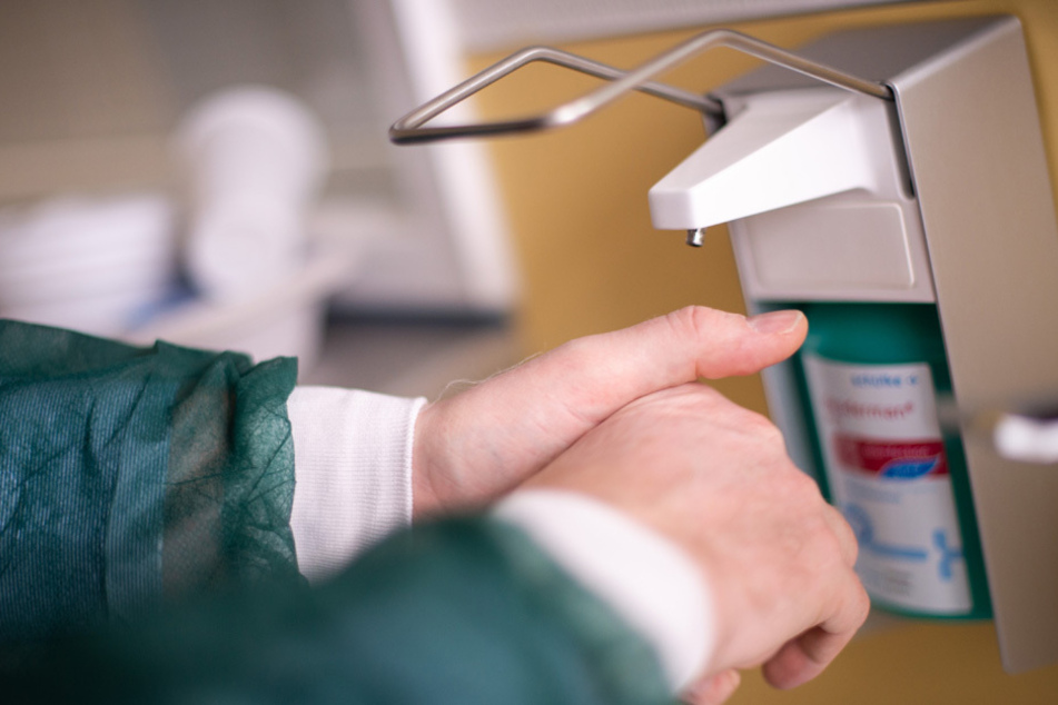 Laut Uniklinik würden alle hygienisch notwendigen Maßnahmen ergriffen. (Symbolbild)