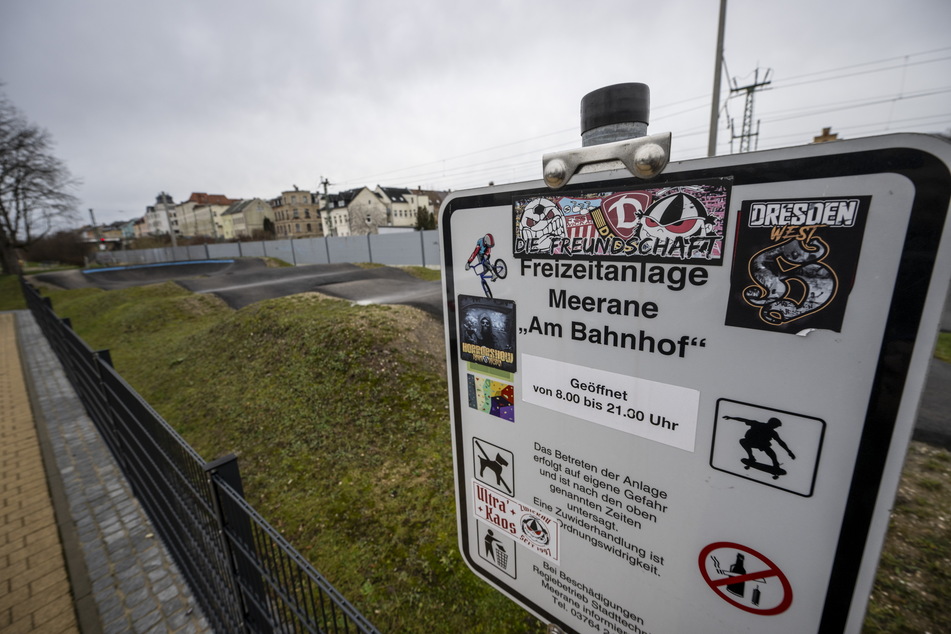 Der Stadtrat schränkt das Spielen in Meerane zeitlich ein. Fußball auf dem Soccerplatz ist sonntags sogar ganz verboten.