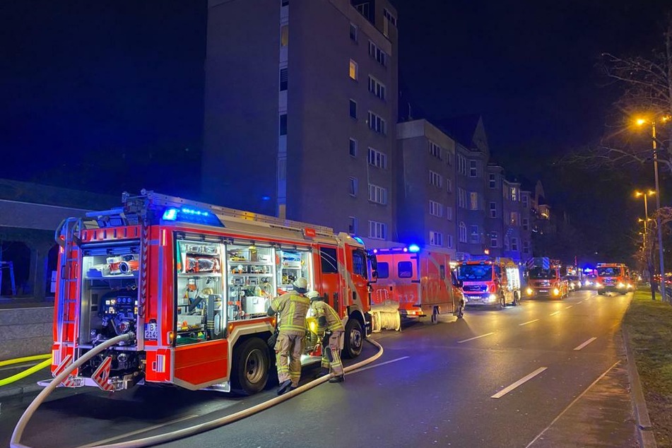 Die Berliner Feuerwehr musste am Samstagnachmittag nach Reinickendorf ausrücken.
