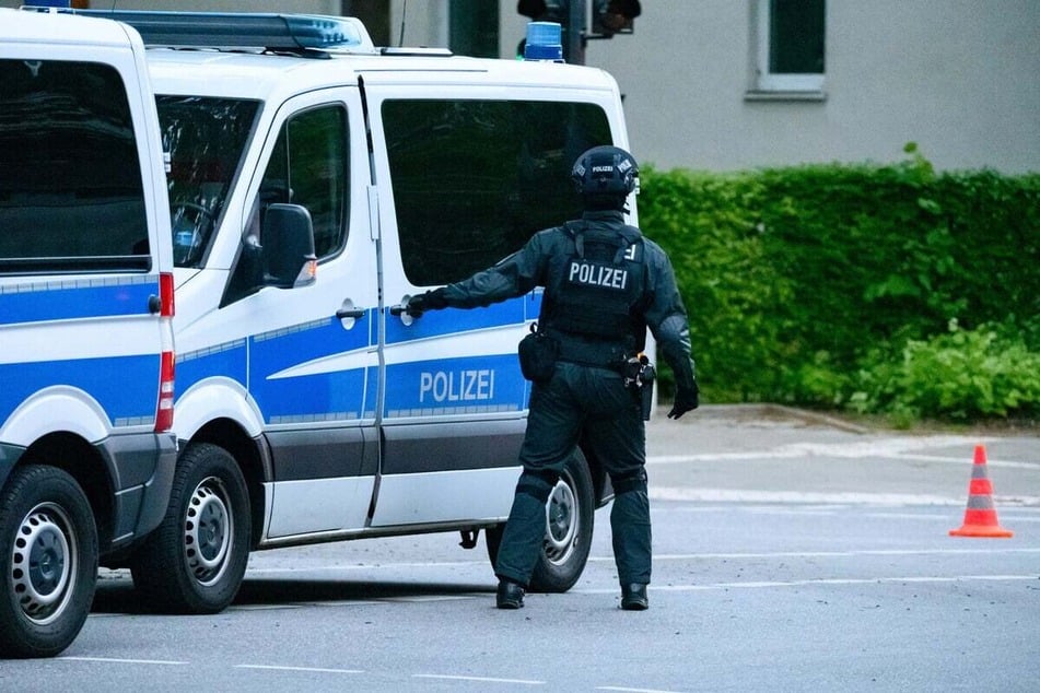 Am Sonntag kam es im Mainzer Stadtteil Bretzenheim aufgrund einer Drohung eines 29-Jährigen zu einem großen Polizeieinsatz. (Symbolfoto)