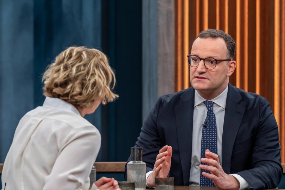 Caren Miosga (56) setzte Jens Spahn (45) mit unbequemen Fragen unter Druck.