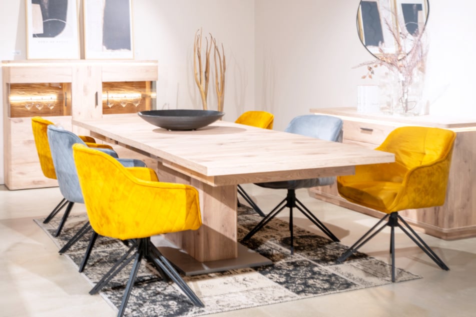 Wer hier die neue Esszimmer-Gruppe kauft, kann aktuell massiv sparen