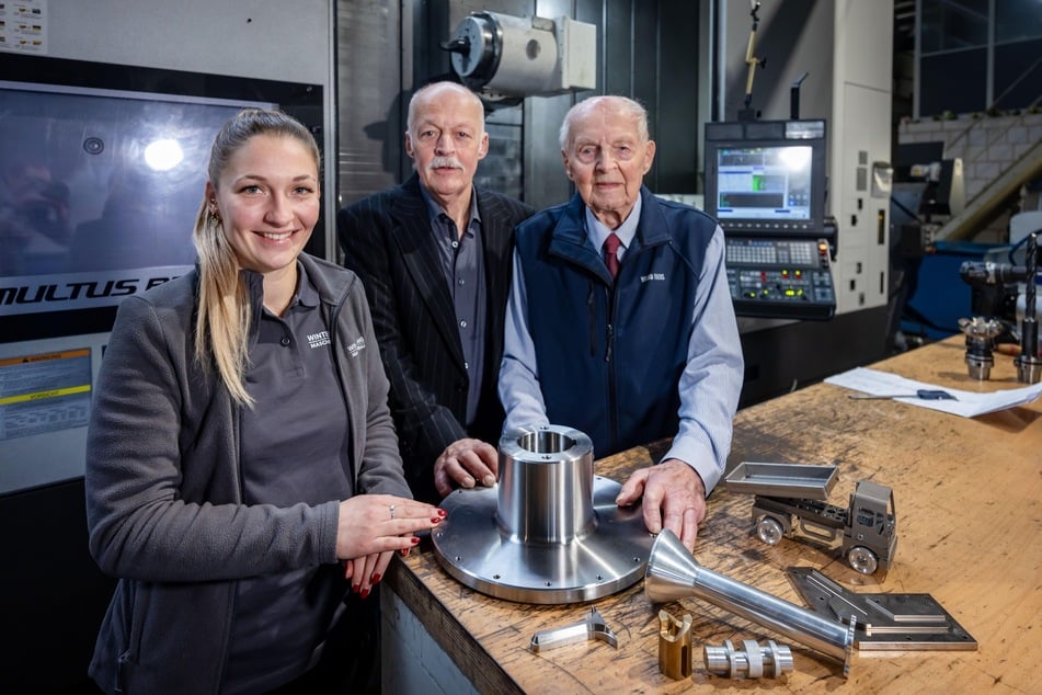 Helene Winterling (30) übernimmt die Geschäftsführung von Vater Rolf (67). Das macht auch Firmengründer Opa Walfried (100) stolz.