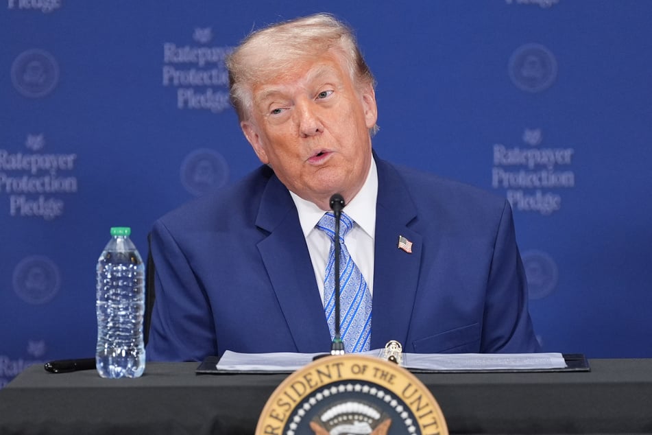 US-Präsident Donald Trump (80) will iranisches Geld zur Bezahlung von Schiffsschäden nutzen.
