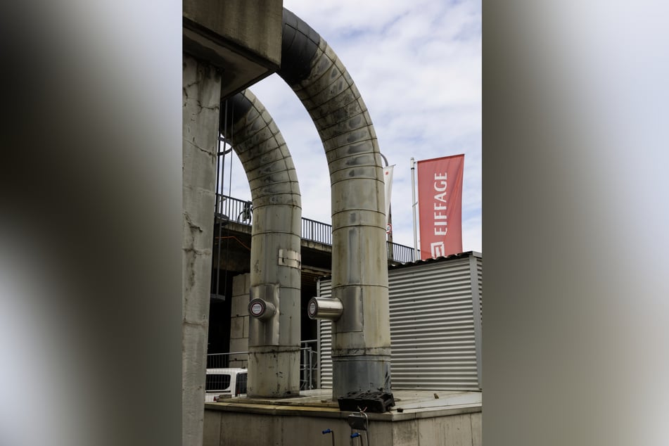 Noch verläuft ein Großteil der Leitungen oberirdisch entlang des nördlichen Brückenzugs.