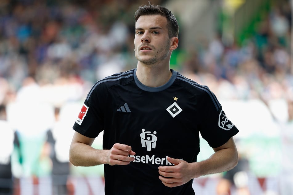 HSV-Star Laszlo Benes (26) könnte in Paderborn in den Kader der Rothosen zurückkehren.
