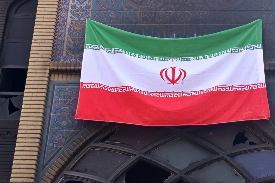 US steps up pressure on Iran with sanctions targeting "shadow fleet"