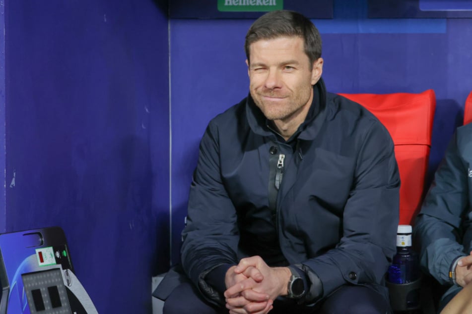 Möglicherweise bleibt Xabi Alonso mindestens ein weiteres Jahr Trainer der Werkself.