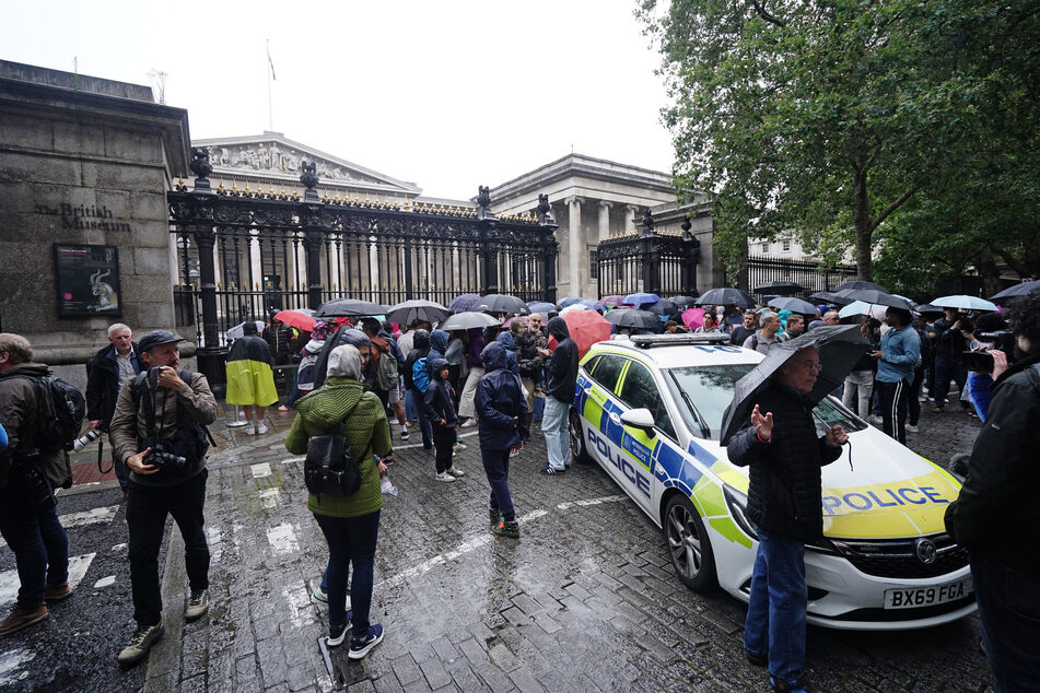 Mann nahe dem British Museum niedergestochen! Täter festgenommen