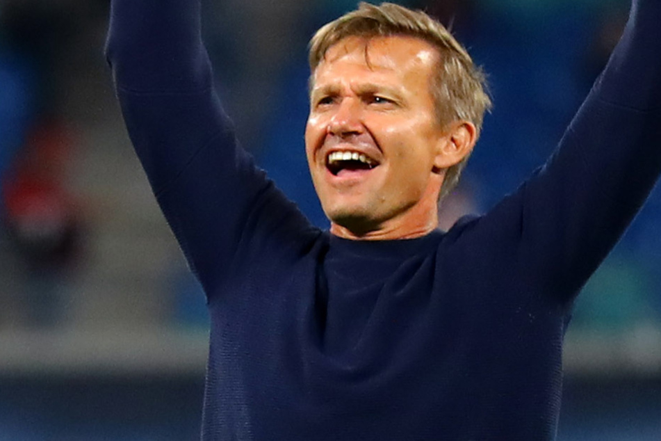 Während Vorgänger Julian Nagelsmann (34) primär auf taktische Veränderungen setzt, will der US-Amerikaner Jesse Marsch (47) die RB-DNA aus der Ära Ralf Rangnick (63) mit den Ideen von Gipfelstürmer Nagelsmann vereinen.
