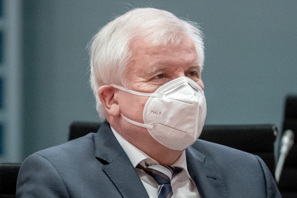 Bundesinnenminister Horst Seehofer (71, CSU) will vor Ort teilnehmen.
