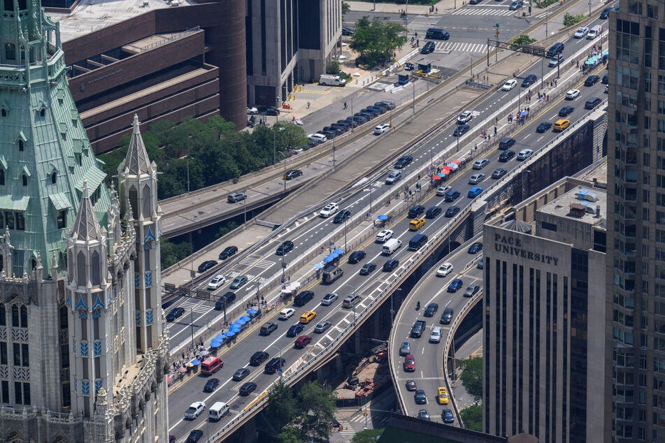 New York dropped a controversial plan Wednesday that would have charged drivers to enter central Manhattan amid rampant criticism.