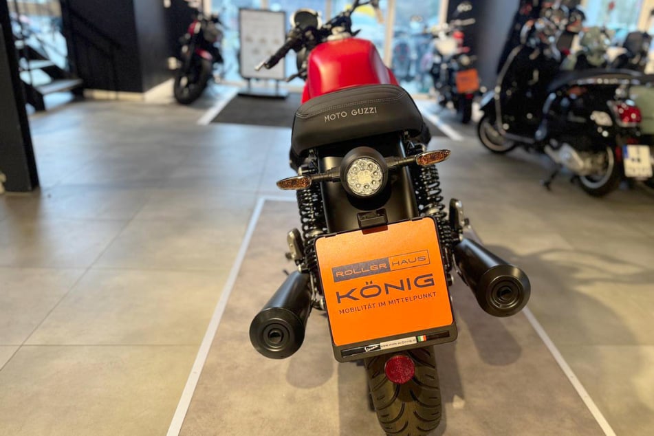 Rollerhaus König startet krassen Abverkauf mit Moto Guzzi und gratis Lieferung