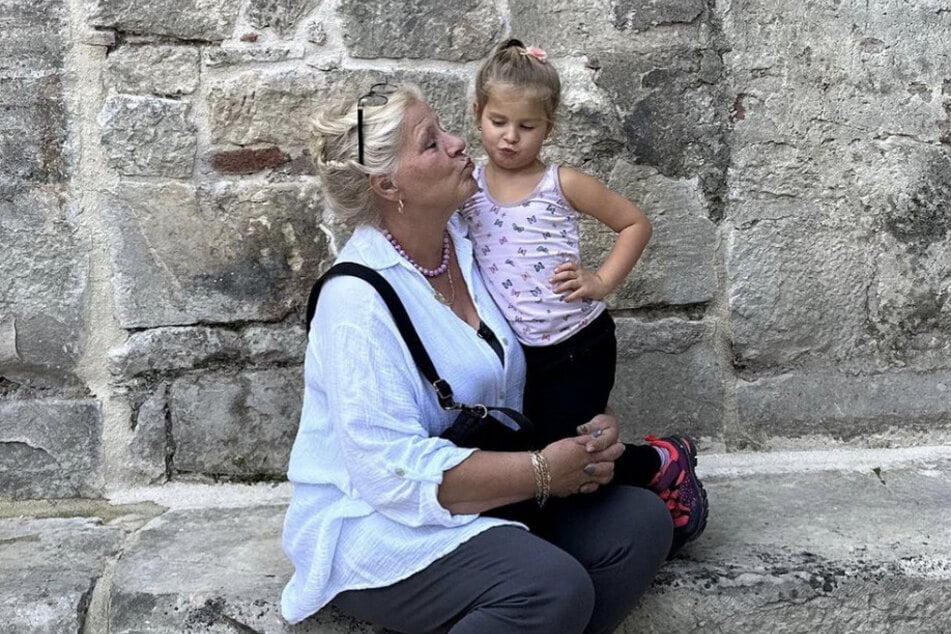 Silvia Wollny (58) mit ihrer Enkelin Cataleya (5).