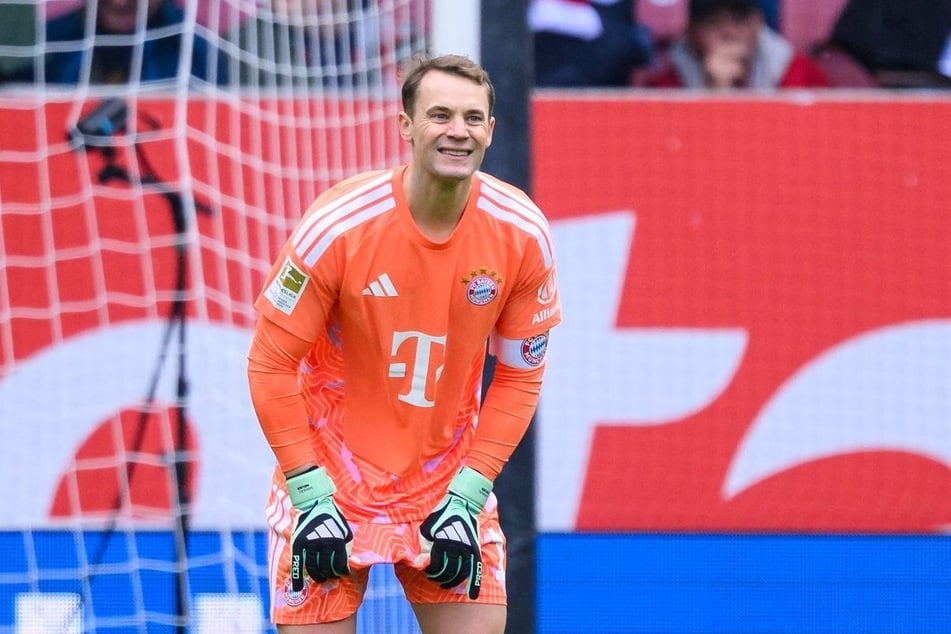 Neuer (40) patzte beim Spiel gegen Augsburg.
