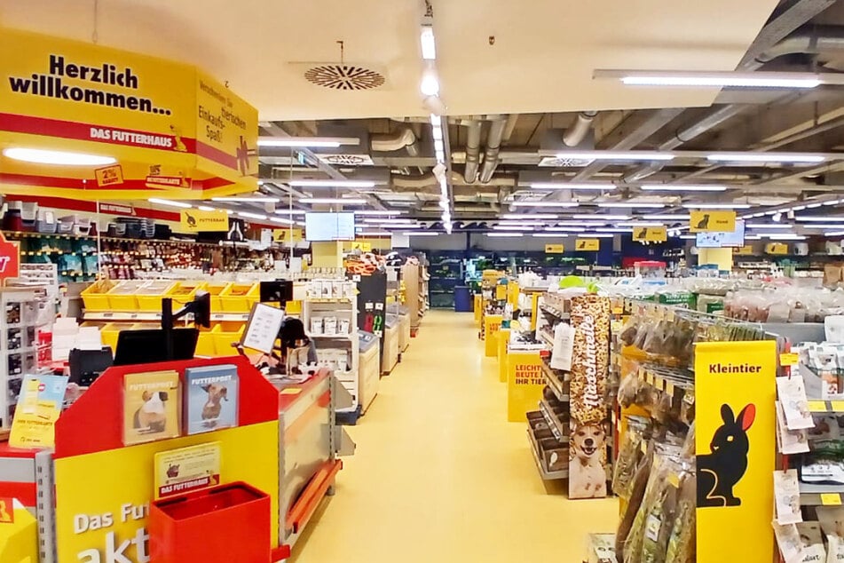 Ab Montag (30.3.) lädt DAS FUTTERHAUS mit den Oster Specials zum Sparen ein.