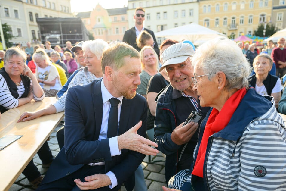 Zeit für Gespräche, auch mit dem Ministerpräsidenten Michael Kretschmer (50, CDU)