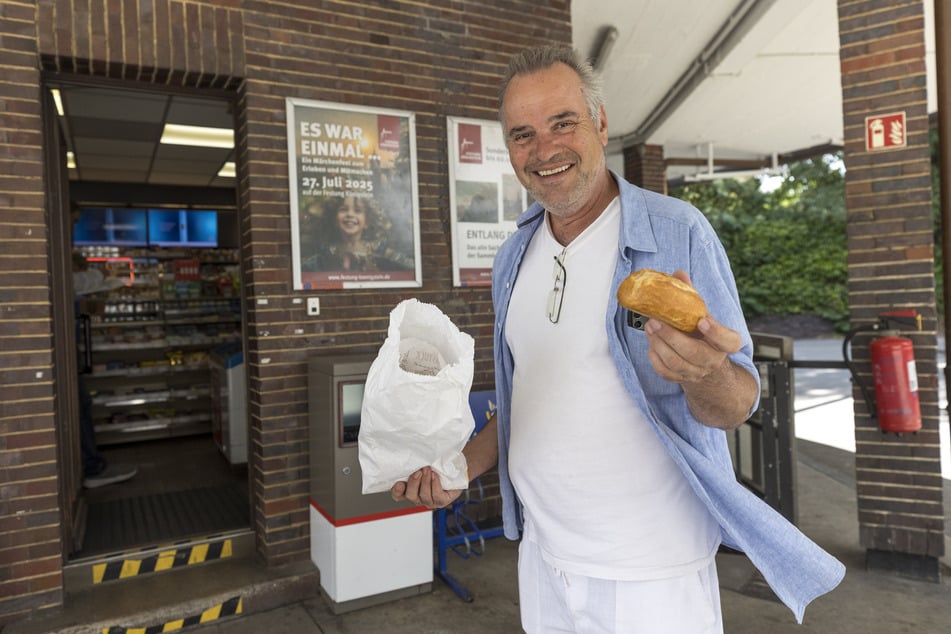 "Gut, dass es die Tankstelle gibt", sagt Kunde Lars Zobel (59).