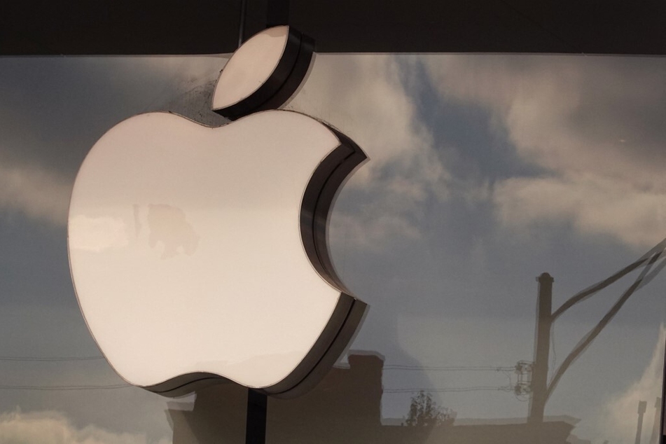 Apple has been accused of illegally firing five pro-union workers in Kansas City in a new filing from the Communication Workers of America.