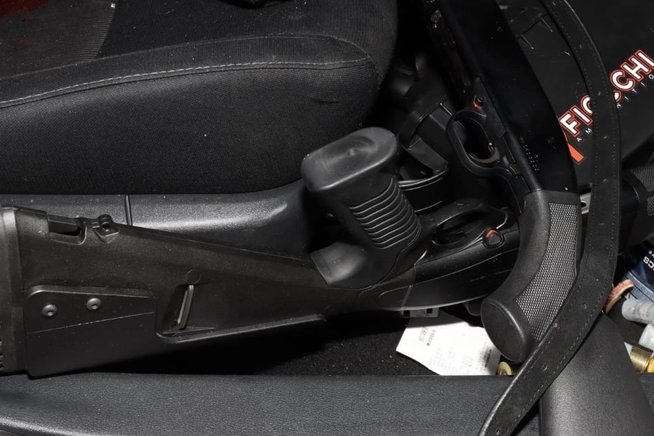 Im Wagen des Verdächtigen fanden die Ermittler mehrere Schusswaffen.