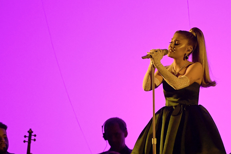 Ariana Grande allegedly working on new album in NYC