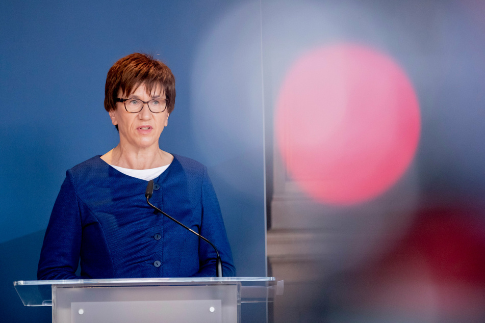Kathrin Schneider (58, SPD), Ministerin und Chefin der Staatskanzlei, zeigte sich erfreut über die Entwicklung in Brandenburg.