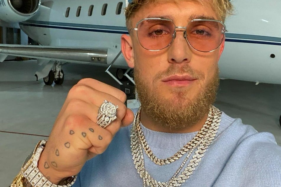 Jake Paul (23) likes to show off his wealth on the internet.