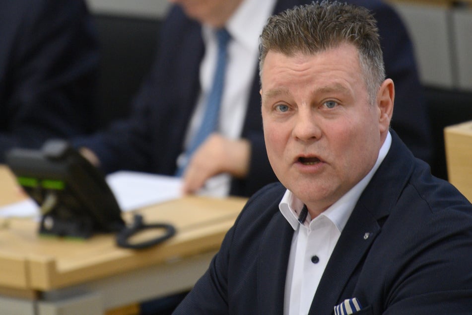Schwere Vorwürfe: Hat CDU-Mann die Finger einer Mitarbeiterin in den Mund genommen?