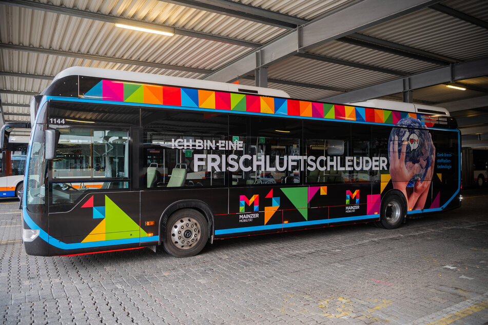 Mehr Wasserstoffbusse auf die Straße. In Weimar wird das Ende 2023 gestartete Pilotprojekt erweitert. (Symbolfoto)
