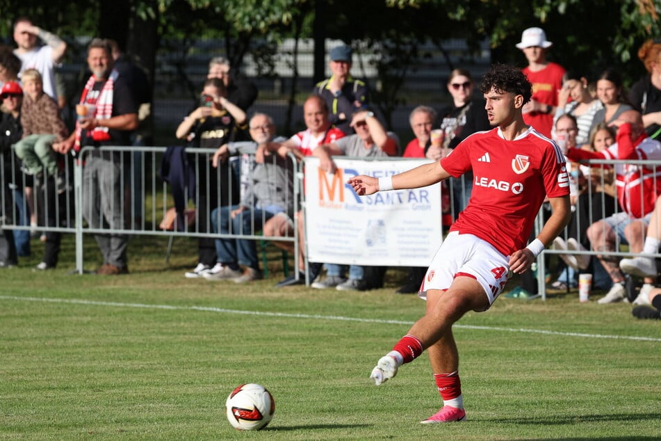 Youngster Jannis Zaydan (19) gilt als Positivüberraschung der Vorbereitung, hat sich vorerst in die erste Formation gespielt.