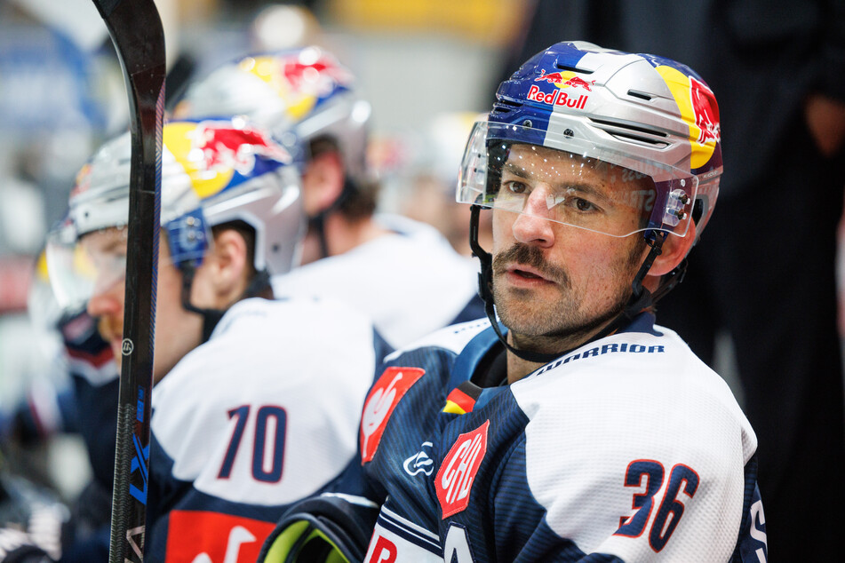 Eishockey-Profi Yannic Seidenberg (39) muss bereits seit gut einem Jahr zuschauen. Daran wird sich so schnell nichts ändern.