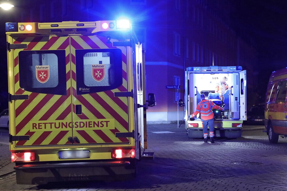 15 Hausbewohner mussten vom Rettungsdienst behandelt werden.