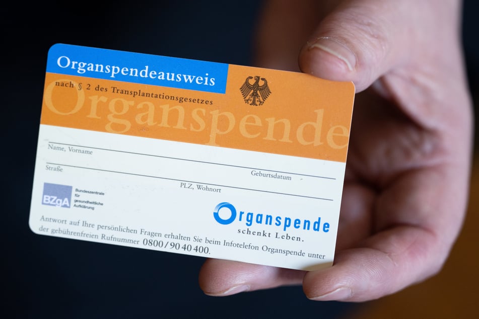 Durch den Organspendeausweis wird man selbst zum Organspender.