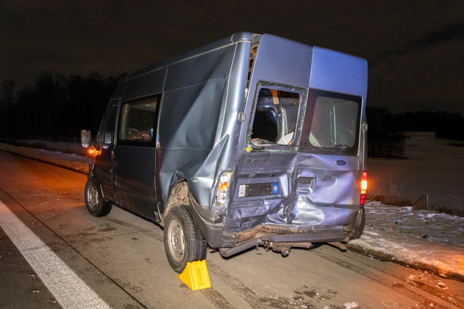 Der Ford war ohne Licht auf der Autobahn unterwegs.