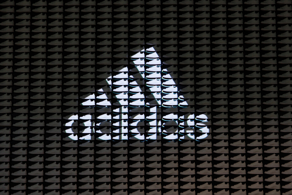 Adidas will sich mit den 28 neuen Modeartikeln für die Gleichberechtigung stark machen.