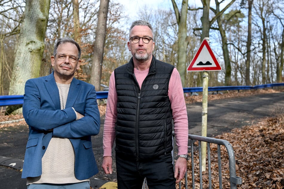 Hajo Seppelt (l.) und Jörg Mebus wurden am Donnerstag von einer Pressekonferenz der Deutschen Eisschnelllauf- und Shorttrack-Gemeinschaft (DESG) ausgeschlossen.