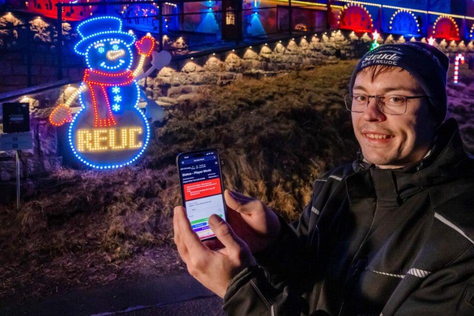 Dieses Lichterhaus in Sachsen blinkt auf Knopfdruck