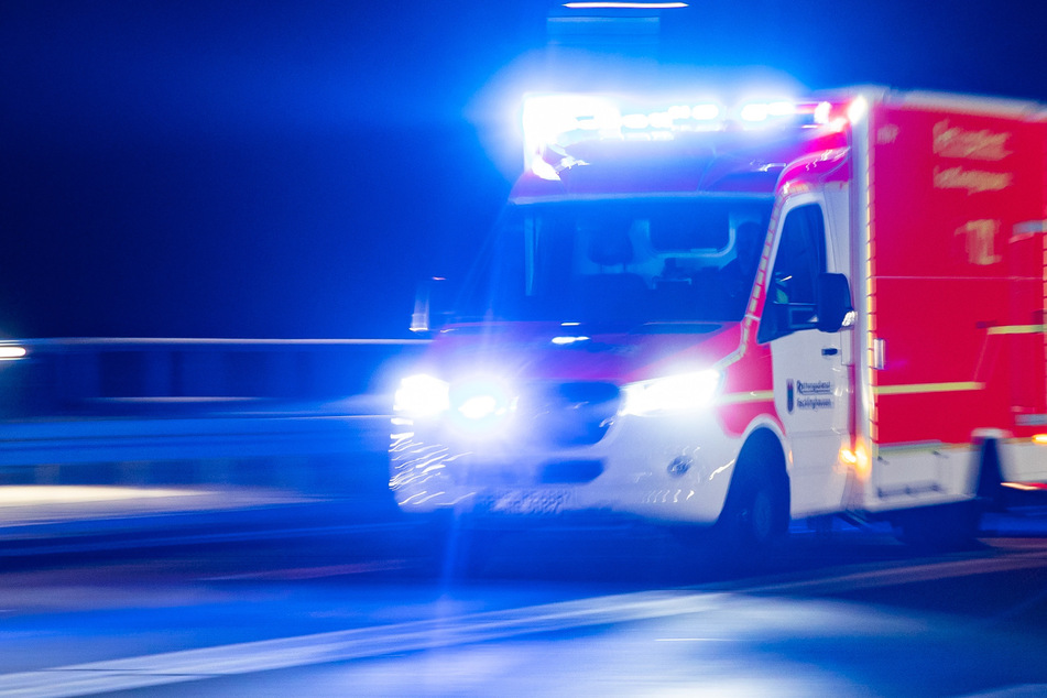 Halberstadt: 88-Jährige nach versuchtem Raub verletzt in Klinik gebracht