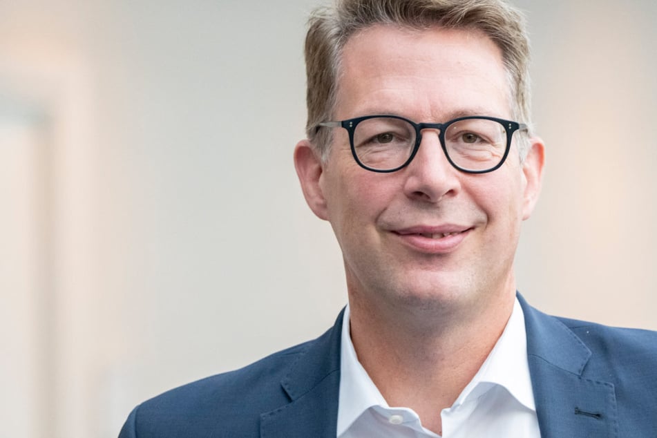 Wissenschaftsminister Blume will gegen verfassungsfeindliche Uni-Dozenten vorgehen