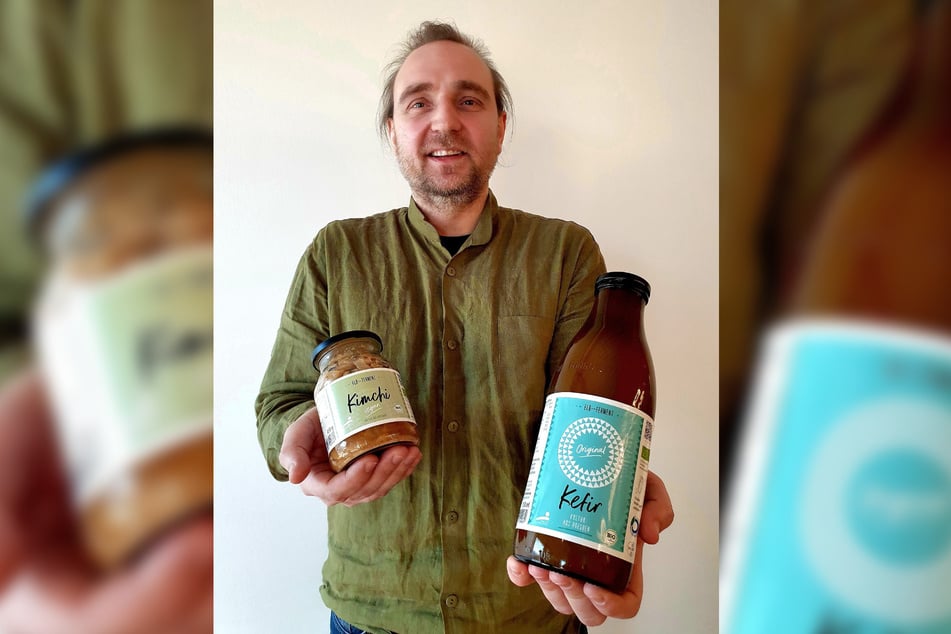 Felix Lehmann (37), Mitgründer des Dresdner Start-ups Elb-Ferment, wirbt für seine fermentierten Lebensmittel wie Kimchi oder Kefir.