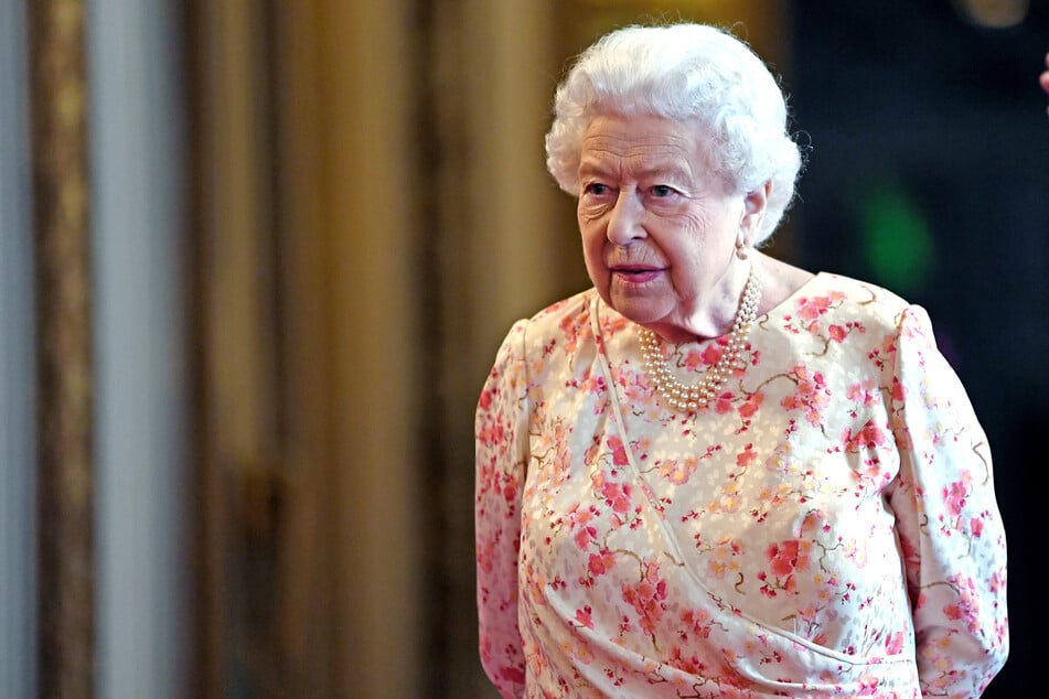 Queen Elizabeth II. (94) hält im Buckingham-Palast mal wieder zwei neue Hunde.