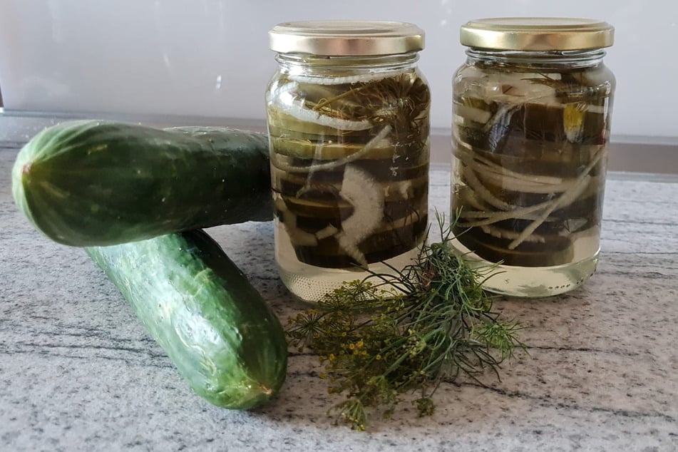 How to make homemade pickles: Cucumber pickle recipe