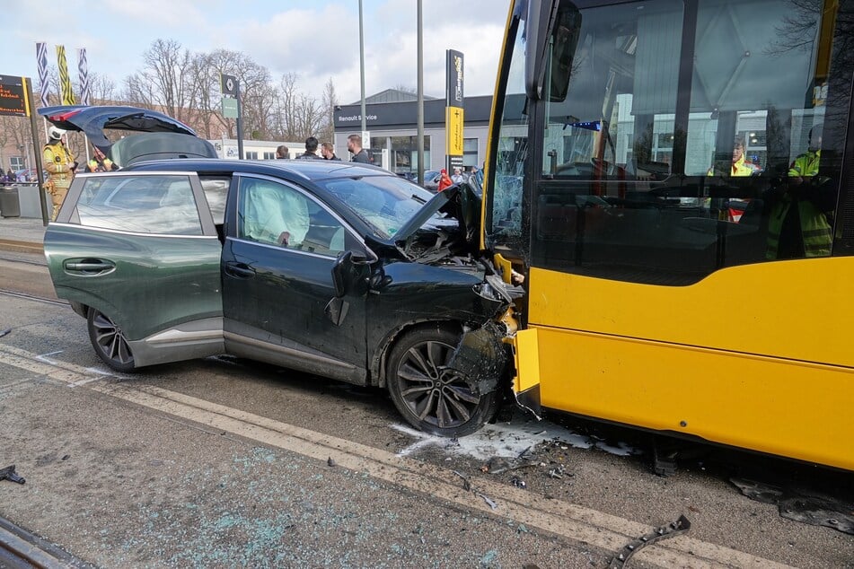 Nach dem Zusammenstoß musste eine Person reanimiert werden.