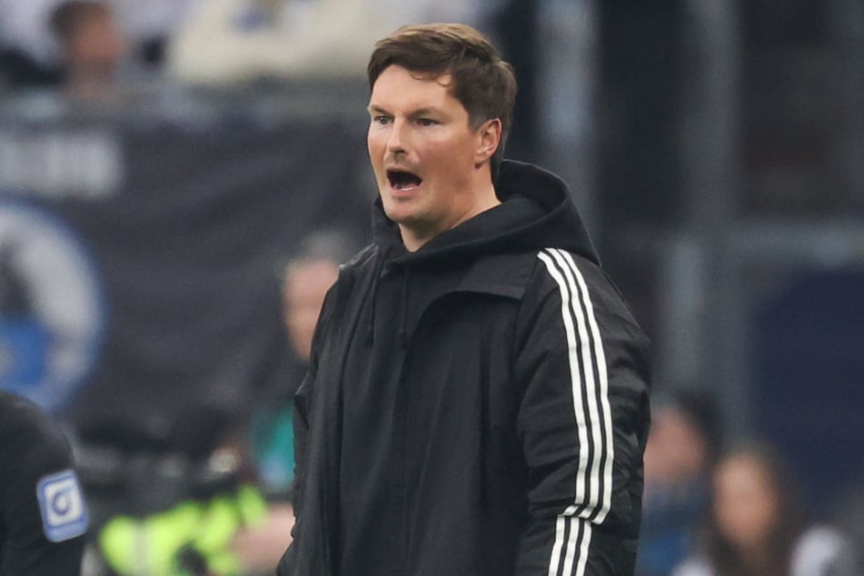 HSV-Coach Merlin Polzin (35) übte nach der Pleite gegen Hoffenheim sowohl Kritik an der Defensive als auch an der Offensive seiner Mannschaft.