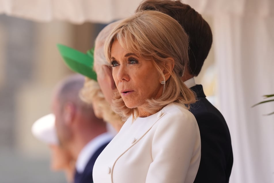 Brigitte Macron (72) sorgt derzeit für heftige Diskussionen mit ihrer Aussage über Feministinnen.